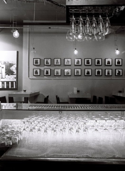 Black & White Bar Picture